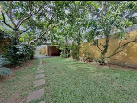 Exterior - 4 Bedroom Prime Property for Sale - Pita Kotte, Baddagana Road | LKR 168,000,000 (EM704)