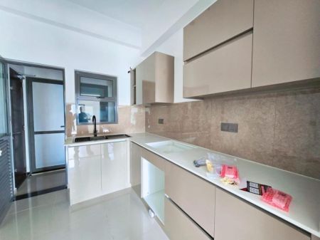 Kitchen - URGENT SALE – Canterbury Golf Lexus K Tower