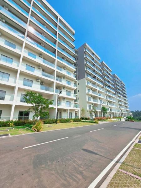Exterior - URGENT SALE – Canterbury Golf Lexus K Tower