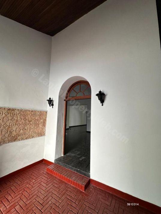 House for sale in Colombo 8