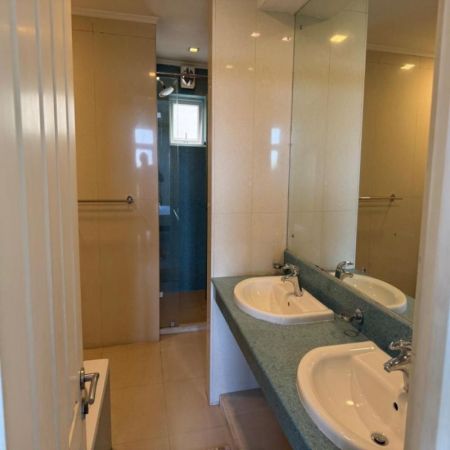 Bathroom - Penthouse for Rent at Victoria Park Mansion, Colombo 07 | Monthly Rent USD 3,750