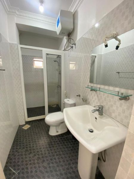 Bathroom - 3BHK  Fully Furnished Apartment Short-Term Rental in Colombo-05. (CSMP502 )