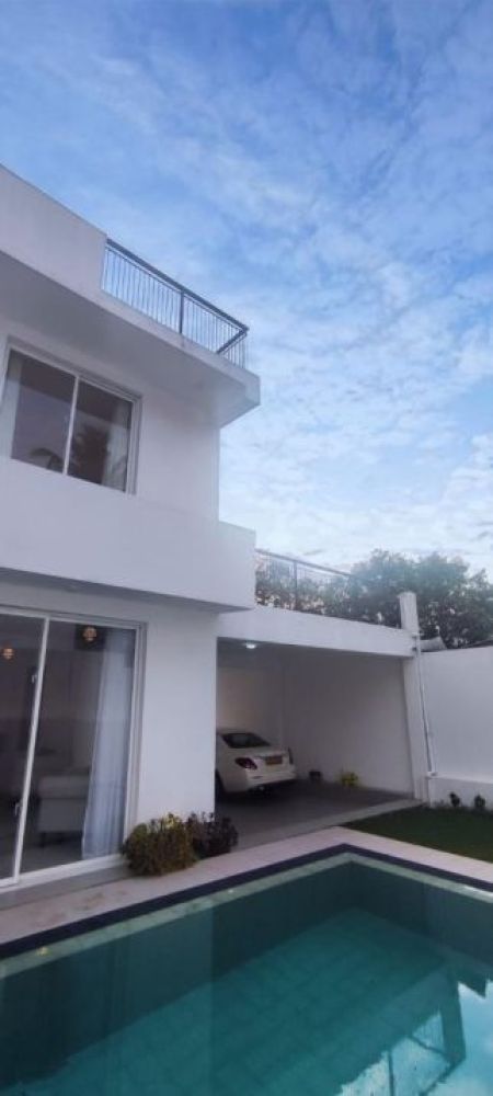 Exterior - 4 Bedroom Architect Designed Luxury Residence for Lease - Thalawathugoda | USD 2,900 Per Month (EM708)