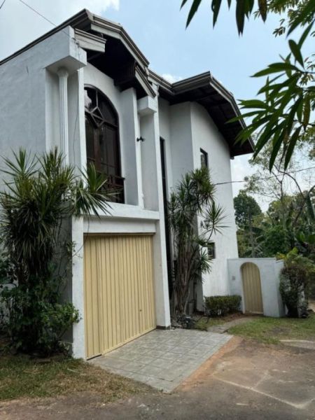 Exterior - 4 Bedroom Architect-Designed Luxury House for Sale - Etul Kotte | LKR 62,000,000 (EM710)