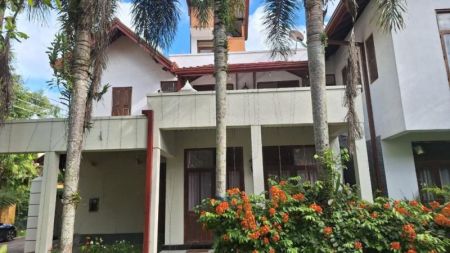 Exterior - Modern 5 Bedroom House for Rent at Thalawathugoda | LKR 295,000 / Month (EM003MK)