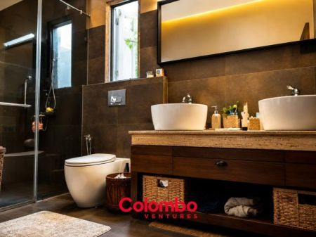 Bathroom - Colombo 5 House - 4 Room Beautiful Modern Furnished House on 8.5p for SALE - off Vijaya Kumaratunge Mawatha, Col.5   