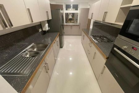 Kitchen - Clearpoint Residencies - 3 Bedroom Furnished Apartment For Rent | Rajagiriya | EK-1466