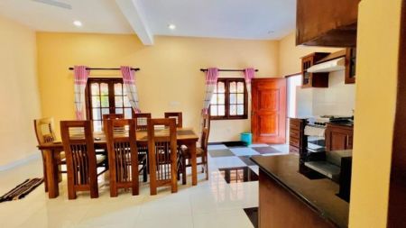 Dining room - 16.5P Land & Furnished 6 Bed Rooms For Sale Near Negombo Town | Negombo