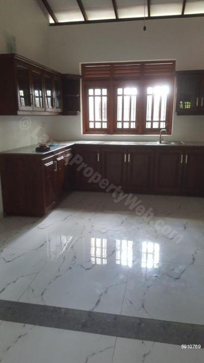 Kitchen - House for rent in Homagama