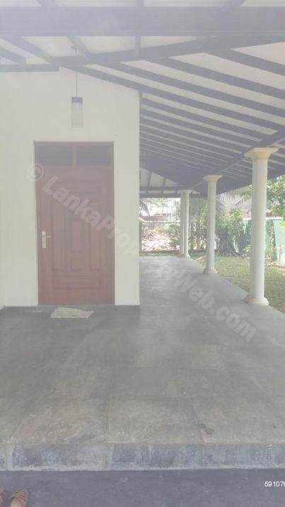 Exterior - House for rent in Homagama