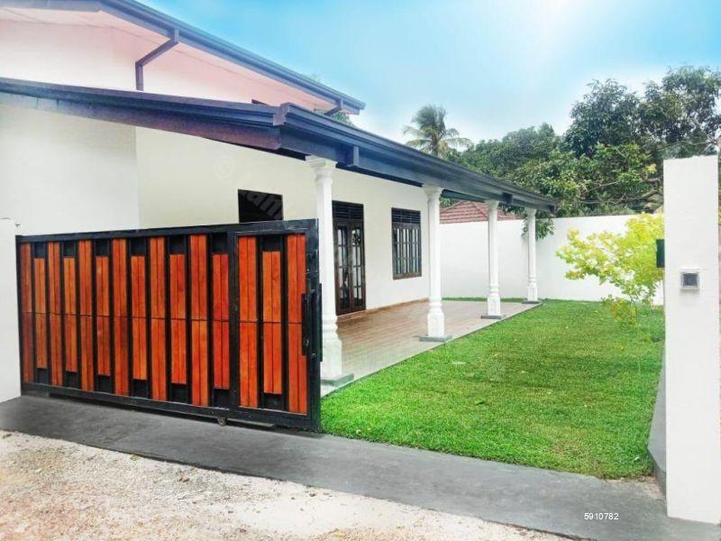 Exterior - House for rent in Homagama
