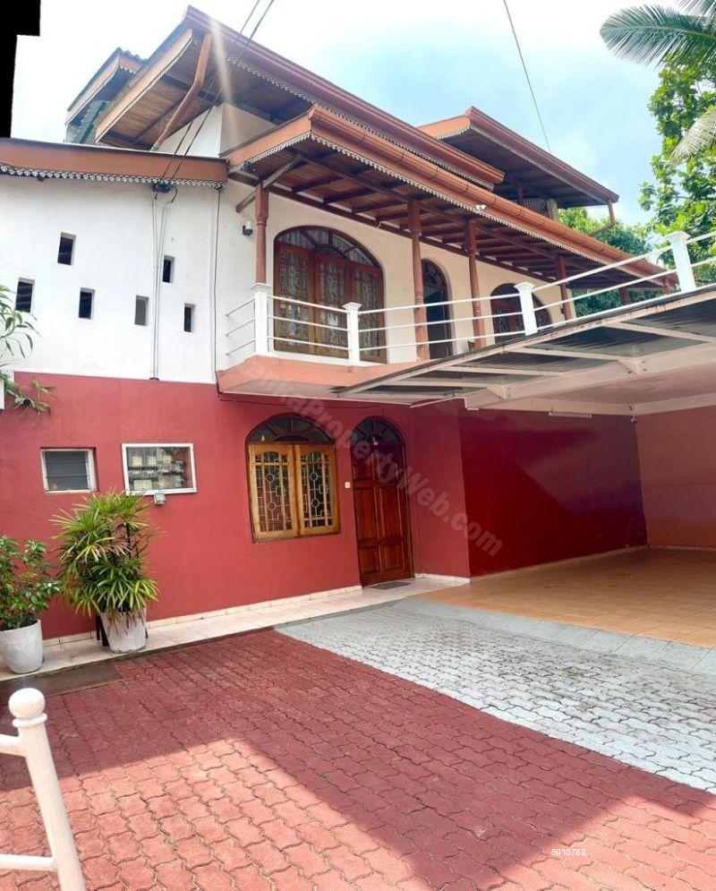 Exterior - House for rent in Pannipitiya