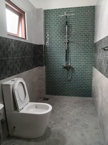 Bathroom - Nawala : 3br (11p) Brand New Two-story House With Rooftop For Sale