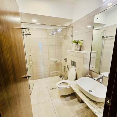 Bathroom - Iconic Galaxy 2 BR Fully Furnished Apartment For Sale in Rajagiriya