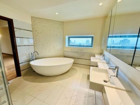 Bathroom - Cinnamon Life 5BR Presidential Suite Penthouse For Sale 