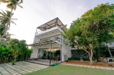 Exterior -  Villa for Sale in Ambalangoda | LKR 155 million (Negotiable)