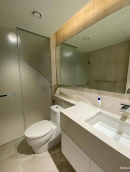 Bathroom - Colombo City Centre Furnished Apartment For Rent - A35090