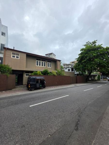 Exterior - FOR Rent | Colombo 5 | 6-Bedrooms |   House