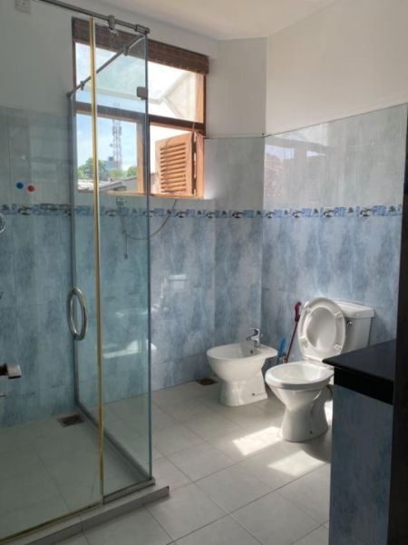 Bathroom - Luxury 4-Bedroom Residence Overlooking Diyawanna Oya Tributary in Nawala | SH14694