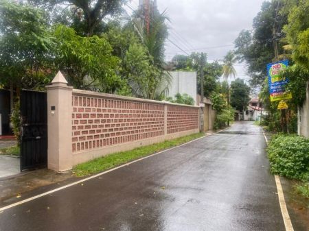 Exterior - House , Kalalgoda in Thalwathugoda For Sale