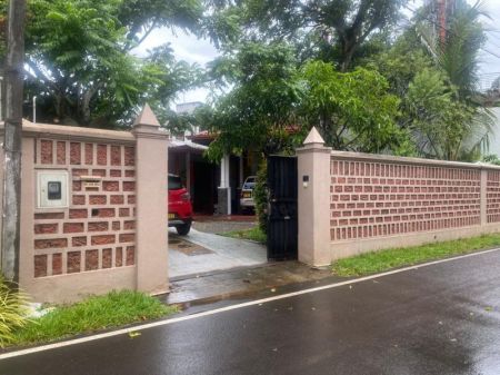 Exterior - House , Kalalgoda in Thalwathugoda For Sale