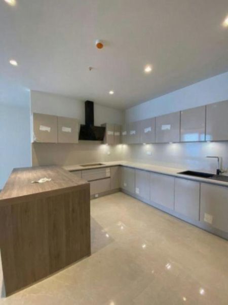 Kitchen - Luxury 3 Bedroom Apartment for Sale in 606 The Address, Colombo 3