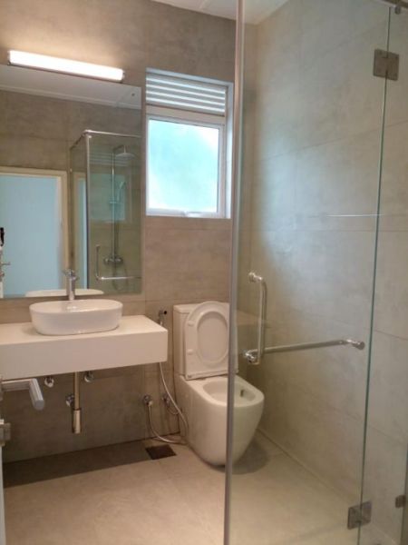Bathroom - Spacious 04BR Modern Luxury House For Lease In Nawala | LH03703