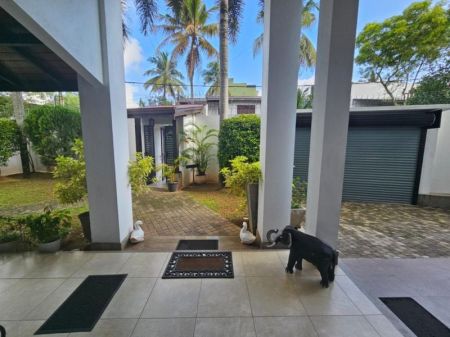Exterior - Luxury 5BR House for Sale in Kotte | 18.2 Perches | 6,000 Sq.Ft.