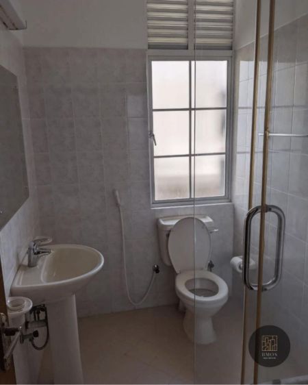 Bathroom - Apartment for sale at St. James Residencies - Colombo 3