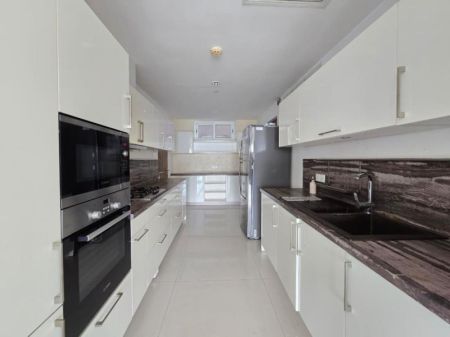 Kitchen - ￭ Clearpoint Residencies ￭ 03BR Apartment For Sale ￭ (NK107682)