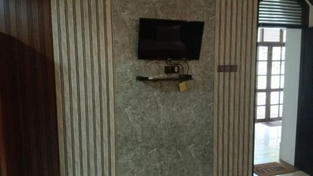 Living Room - 12 Bedroom Spacious House for Rent – Colombo 03