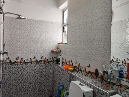 Bathroom - UnFurnished Apartment for Sale - Nugegoda 