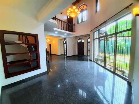 Living Room - Luxury 3-Storey House for Sale in Colombo 05 – Prime Residential Location