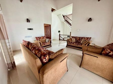 Living Room - Luxury 7 Bedroom 3-Storey House for Rent at Pannipitiya | LKR 600,000 (EM005MK)