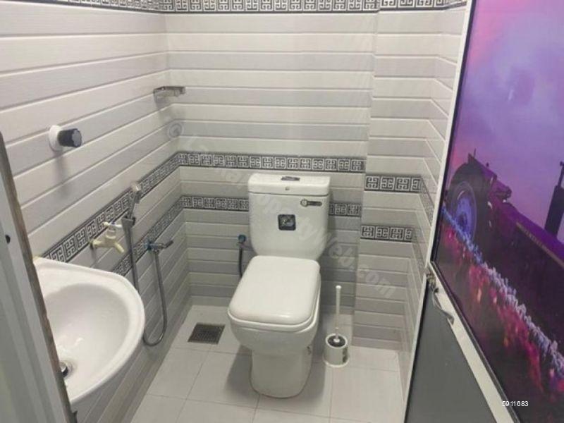 Bathroom - House for rent in Mount Lavinia