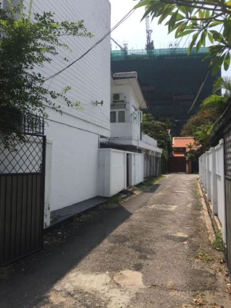 Exterior - 7 Rooms House For Sale in Colombo 3 - PDH57