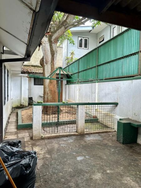 Exterior - 4 Bedroom House For Sale in Colombo 5 - PDH84