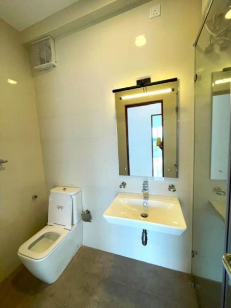 Bathroom - Brand New Apartment for Rent at Flemington Tower – Nawala