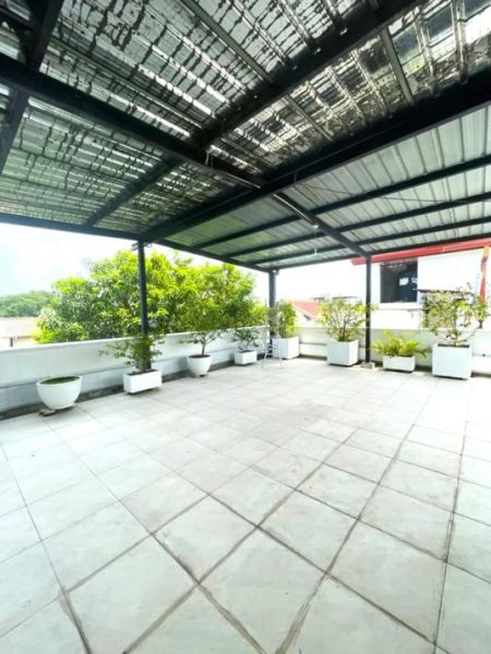 Exterior - Luxury 3-Storey House for Rent in Evergreen Park – Colombo 05