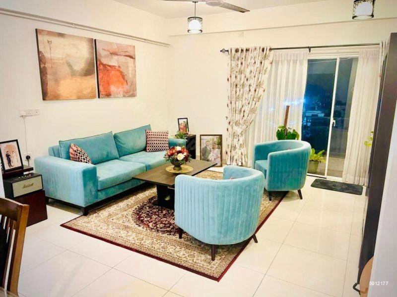 Living Room - House for rent in Thalawathugoda
