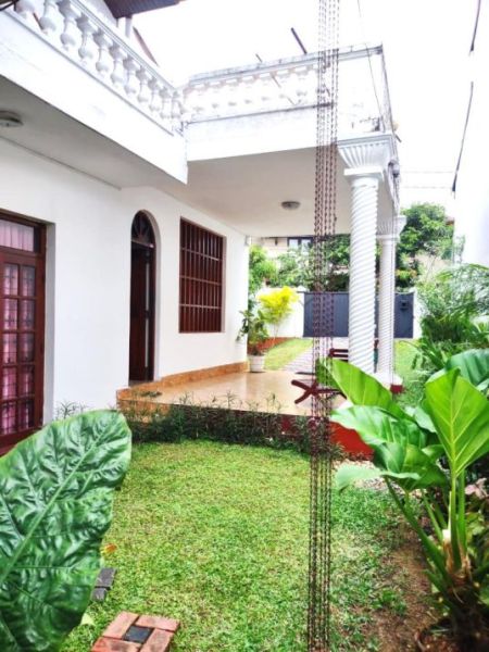Exterior - Prime 3-Bedroom House for Sale in Mirihana – Nugegoda