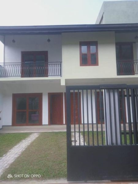 Exterior - 3 Bedroom House For Sale in Moratuwa  - PDH178