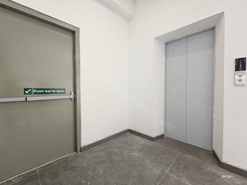 Colombo 6 Commercial for sale/rent
