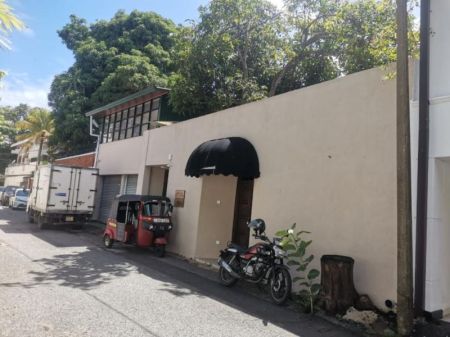 Exterior -  6 Bedrooms House for Rent in Colombo 7- PDH126