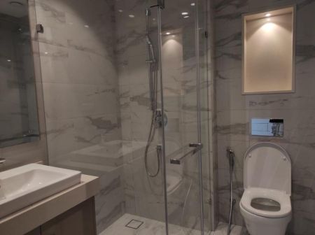 Bathroom - Apartment For Rent – The Fleming 360