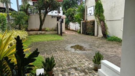 Exterior - 4 Bedroom Modern Bungalow for Sale in Old Kesbewa Road, Nugegoda