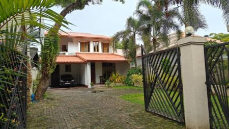 Exterior - 4 Bedroom Modern Bungalow for Sale in Old Kesbewa Road, Nugegoda