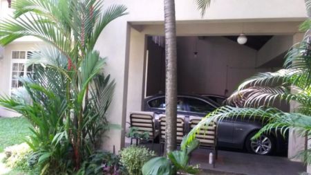 Exterior - Two Storied House For Rent in Colombo 5 - PDH183