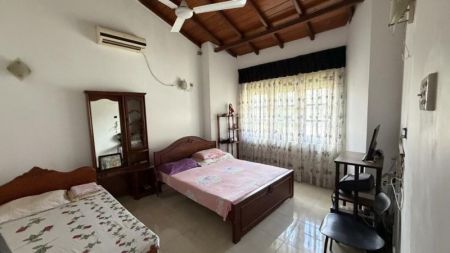 Bedroom - Solar Powered 3 Storied Spacious House Close to Kohuwala, Dehiwala & Nugegoda