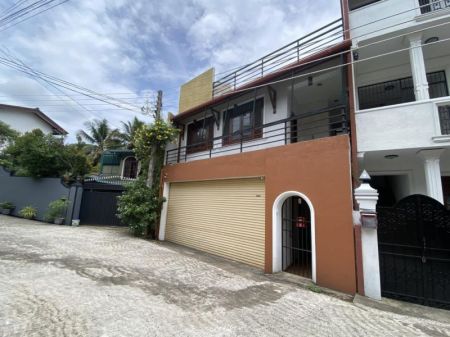 Exterior - Two Storied Spacious House with Annex Close to Thalawathugoda Junction
